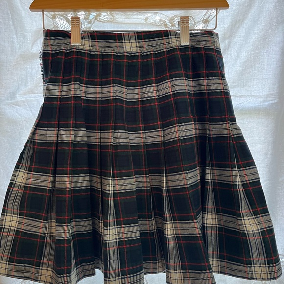 Authentic plaid kilt skirt (Made in Canada/ Size small) - Picture 3 of 3